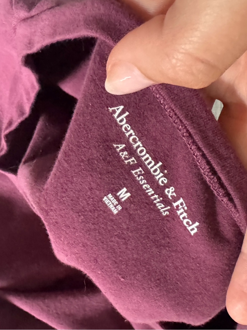 Abercrombie & Fitch Essentials Long Sleeve Tee / Plum / Medium - Picture 3 of 3